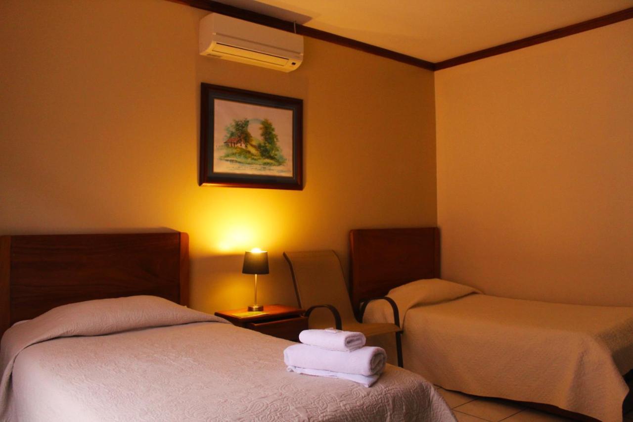 Tilarán Hotel Guadalupe מראה חיצוני תמונה